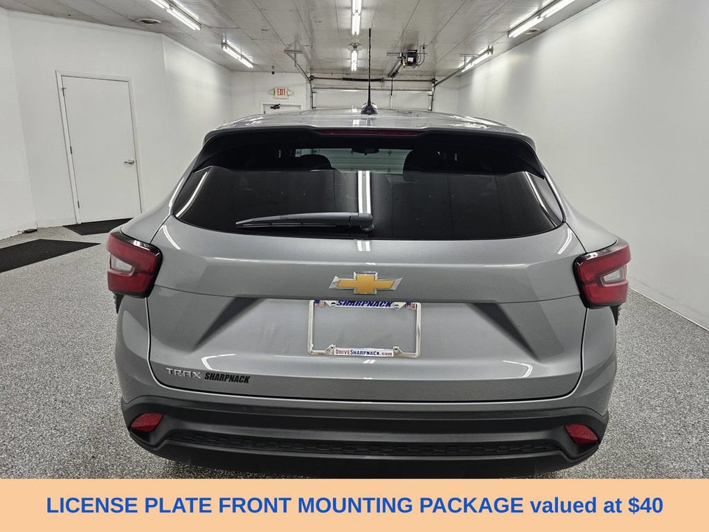 Used 2026 Chevrolet Trax LS w/ LS Convenience Package FWD image 6