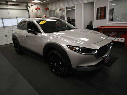 Used 2024 MAZDA CX-30 AWD 2.5 S w/ Select Sport Pkg image 2