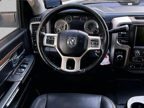 Used 2017 RAM 2500 Laramie AWD/4WD image 9