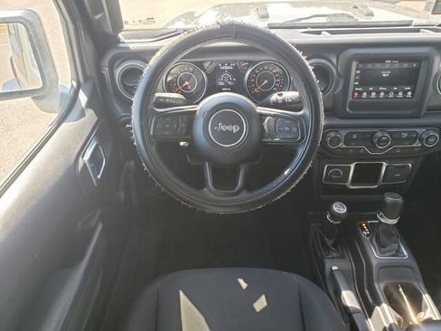 Used 2022 Jeep Wrangler Sport AWD/4WD image 14