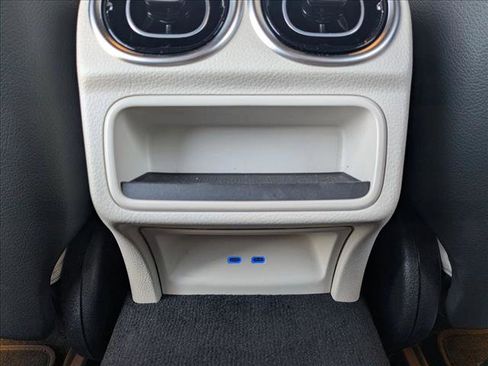 Used 2024 Mercedes-Benz C 300 4MATIC Sedan image 19