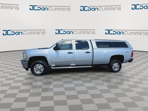 Used 2014 Chevrolet Silverado 2500 LT w/ Interior Plus Package AWD/4WD image 5