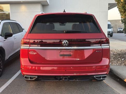 Used 2025 Volkswagen Atlas SEL Premium R-Line AWD/4WD image 5