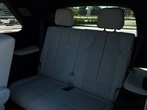 New 2026 Cadillac Vistiq Sport w/ LPO, Floor Liner Package AWD/4WD image 22