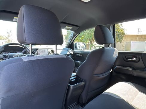 Used 2023 Toyota Tacoma TRD Sport image 48