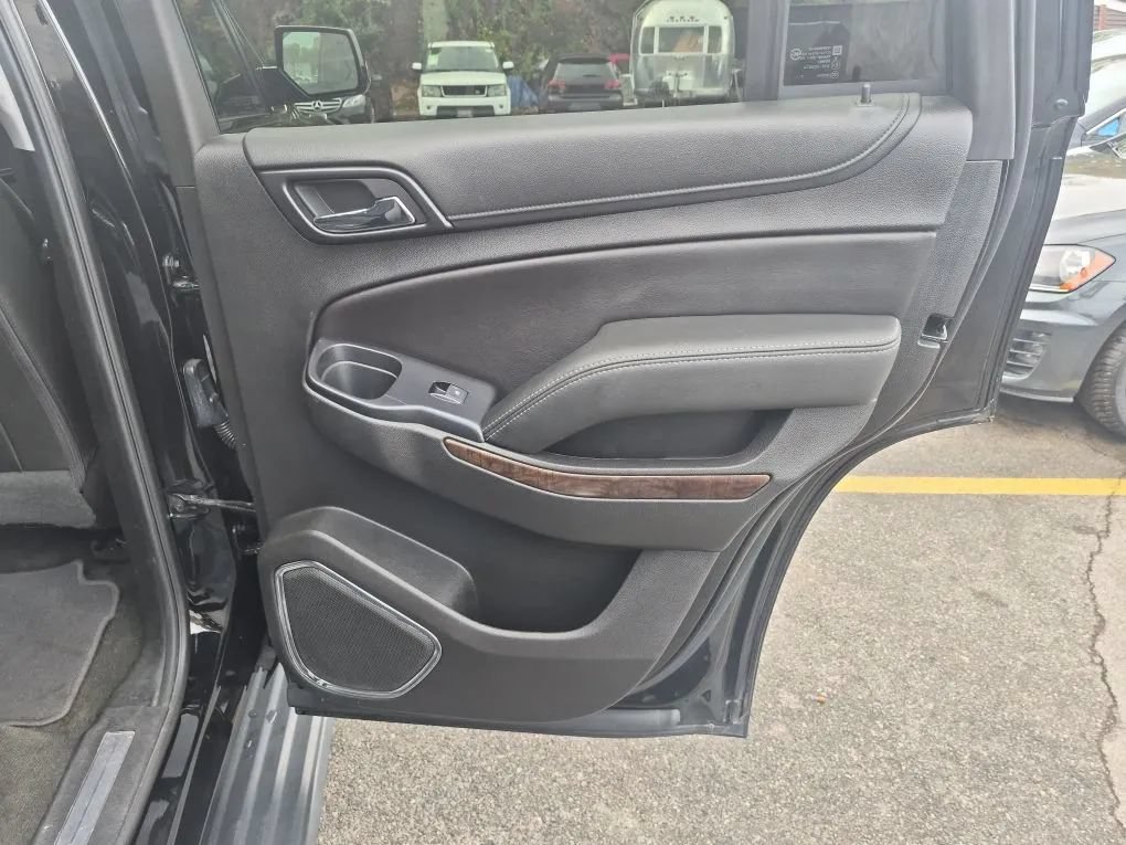 Used 2018 Chevrolet Tahoe LT AWD/4WD image 18