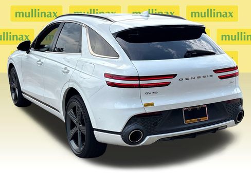 Used 2022 Genesis GV70 2.5T w/ Sport Prestige Package AWD/4WD image 11