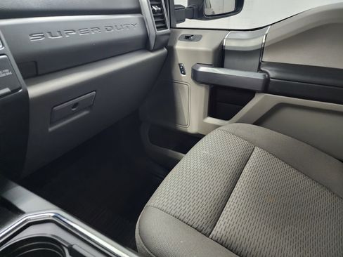 Used 2022 Ford F350 XLT w/ XLT Premium Package image 13
