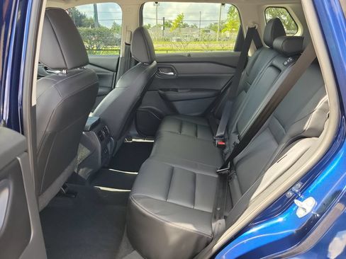 Used 2024 Nissan Rogue SL w/ SL Premium Package FWD image 11