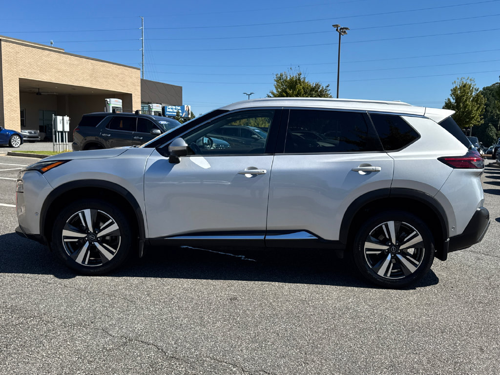 Used 2023 Nissan Rogue SL w/ SL Premium Package AWD/4WD image 32