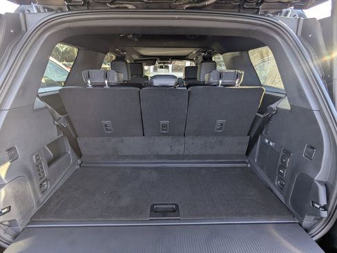 New 2025 Ford Expedition Platinum w/ Stealth Performance Package AWD/4WD image 14