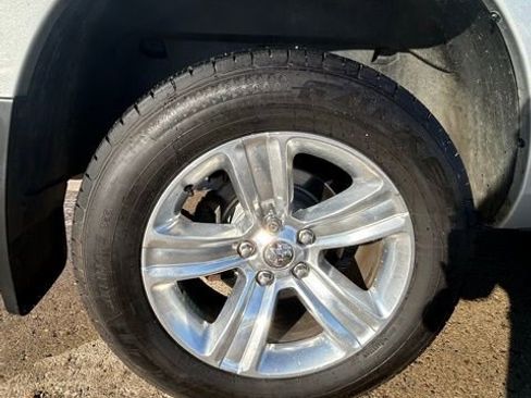 Used 2018 RAM 1500 Sport image 31