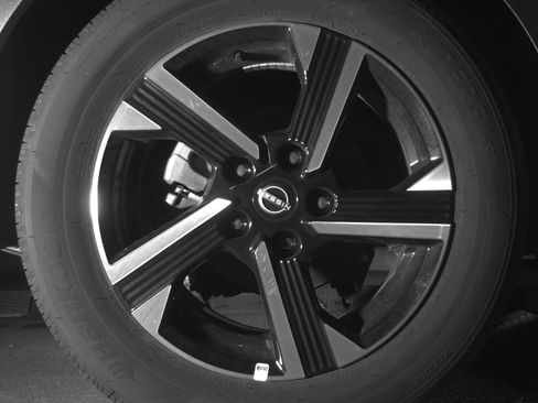 Used 2025 Nissan Sentra SV image 15