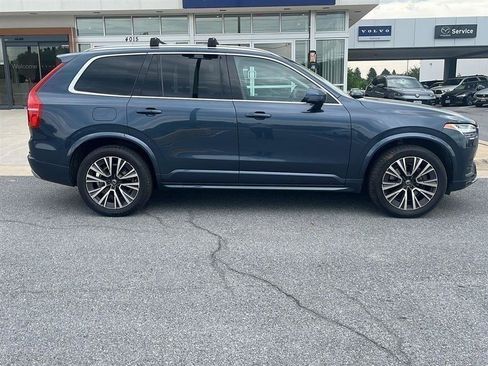 Used 2021 Volvo XC90 T6 Momentum w/ Advanced Package AWD/4WD image 4