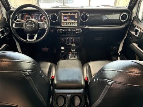 Used 2021 Jeep Wrangler Unlimited Sahara AWD/4WD image 6