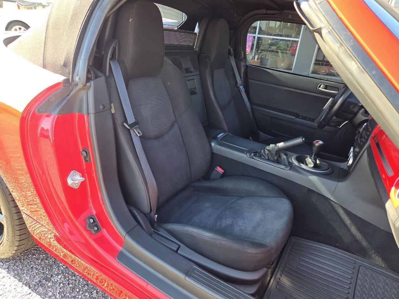 Used 2014 MAZDA MX-5 Miata Club RWD image 12