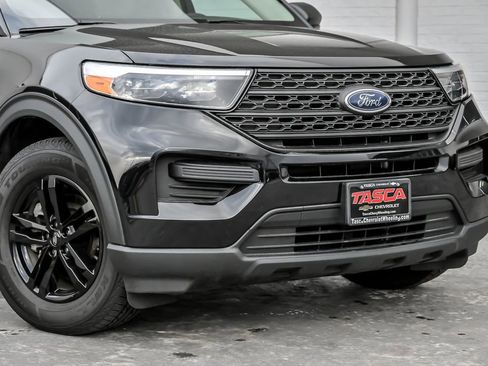 Used 2022 Ford Explorer 4WD w/ Class IV Trailer Tow Package image 3