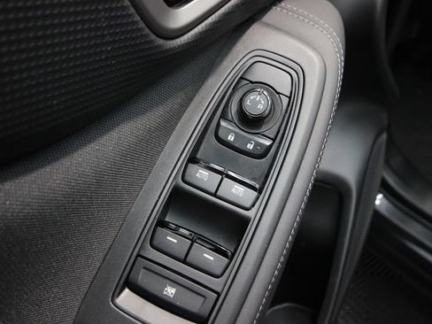 Used 2023 Subaru Forester Premium AWD/4WD image 12