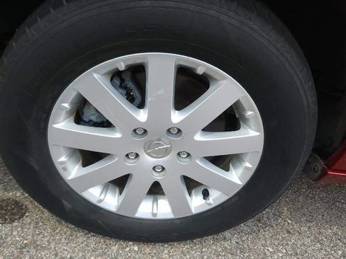 Used 2014 Chrysler Town & Country Touring FWD image 33