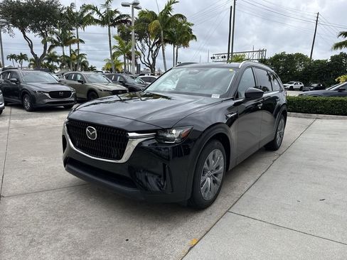 New 2026 MAZDA CX-90 Plug-In Hybrid w/ Preferred AWD/4WD image 9