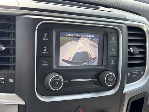 Used 2022 RAM 1500 Classic SLT AWD/4WD image 26