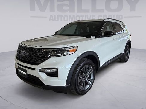 Used 2022 Ford Explorer XLT w/ Equipment Group 202A image 1