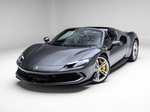 Used 2025 Ferrari 296 GTS image 18