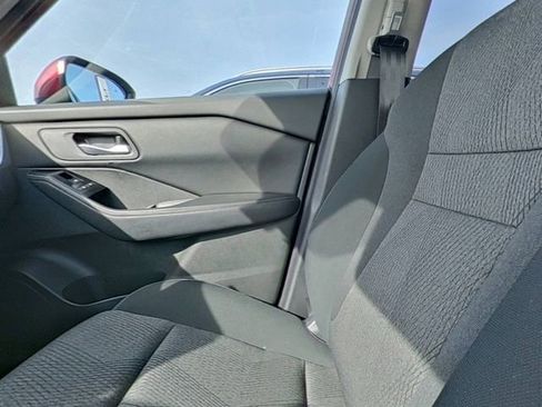Used 2025 Nissan Rogue SV AWD/4WD image 24