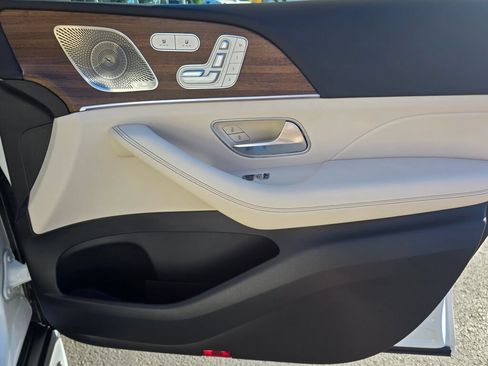 New 2026 Mercedes-Benz GLS 450 4MATIC image 29
