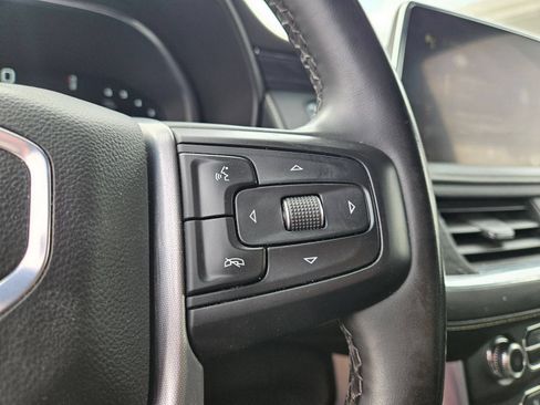 Used 2024 GMC Yukon SLT AWD/4WD image 13