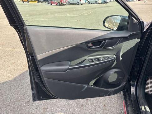 Used 2022 Hyundai Kona N image 40