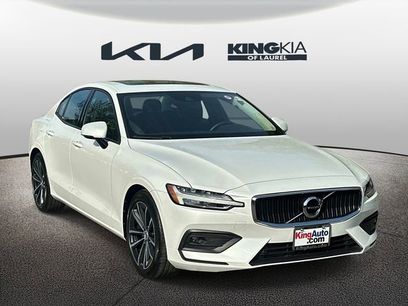 Used 2021 Volvo S60 T5 Momentum