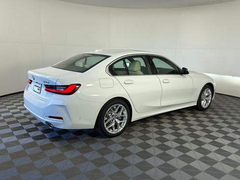 Used 2026 BMW 330i Sedan w/ Convenience Package RWD image 7