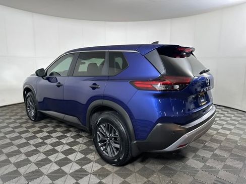 Used 2023 Nissan Rogue S image 5