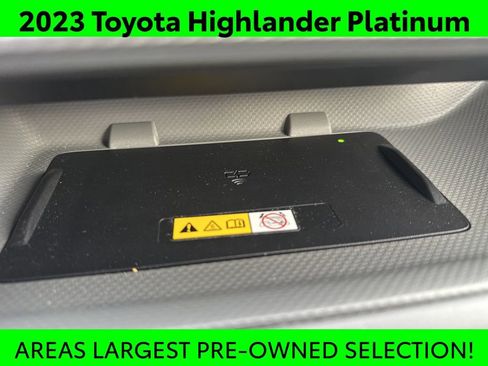 Used 2023 Toyota Highlander Platinum image 3