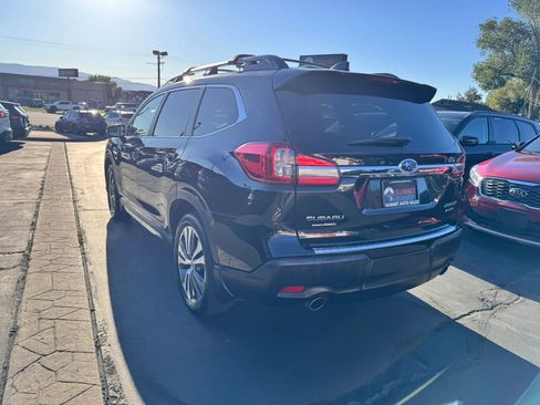 Used 2022 Subaru Ascent Limited w/ Technology Package image 6