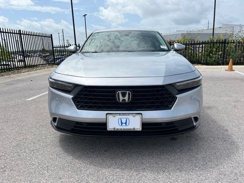 Used 2024 Honda Accord Touring image 2