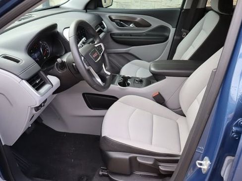 Used 2024 GMC Terrain SLE AWD/4WD image 15