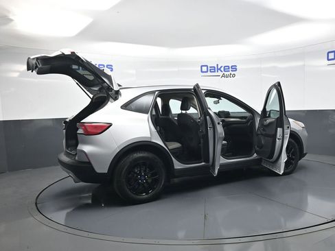 Used 2020 Ford Escape SE Sport image 53