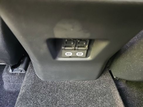 Used 2025 Toyota RAV4 XLE Premium FWD image 27