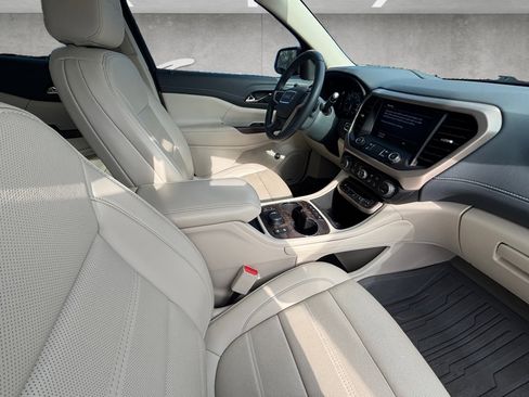 Used 2023 GMC Acadia Denali w/ Denali Ultimate Package image 27