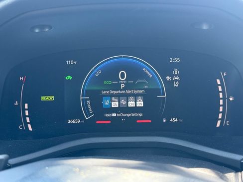 Used 2026 Toyota Camry SE FWD image 36