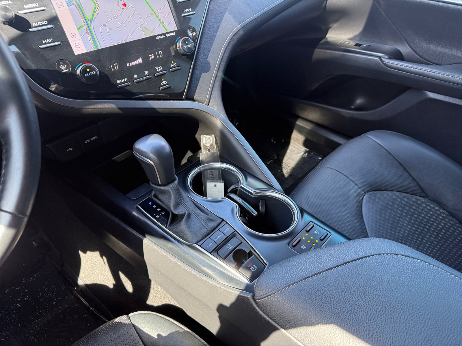 Used 2020 Toyota Camry XSE w/ Driver Assist Package FWD image 13
