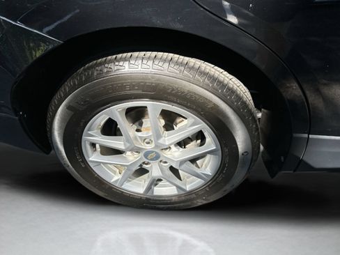Used 2024 Chevrolet Equinox LT FWD image 18