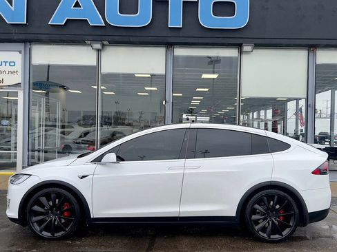 Used 2019 Tesla Model X Performance image 30