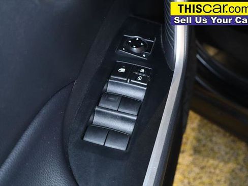 Used 2021 Toyota RAV4 XLE w/ Convenience Package image 27