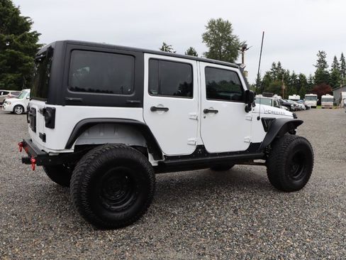 Used 2014 Jeep Wrangler Unlimited Sport w/ Trailer Tow Group AWD/4WD image 4