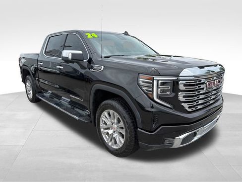 Used 2024 GMC Sierra 1500 Denali w/ Technology Package AWD/4WD image 1