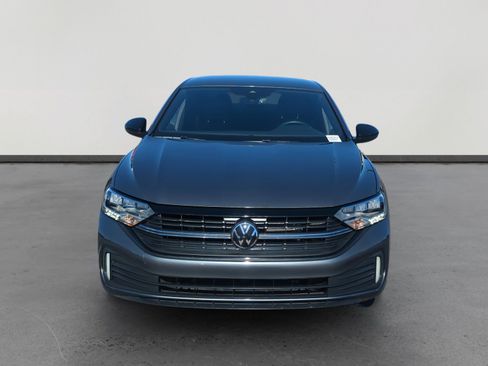 Certified 2024 Volkswagen Jetta Sport image 8