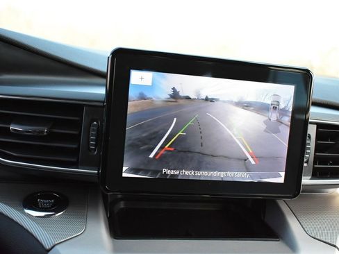 Used 2023 Ford Explorer XLT w/ XLT Sport Appearance Package image 25